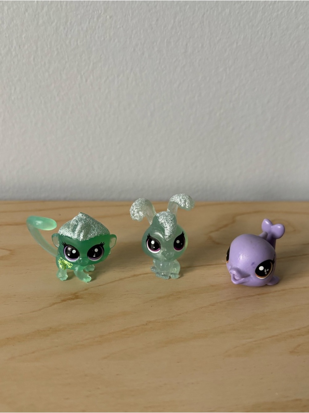 Littlest Pet Shop Green Glitter Duo & Purple Whale Mini Figures 🐒 🐰 🐳